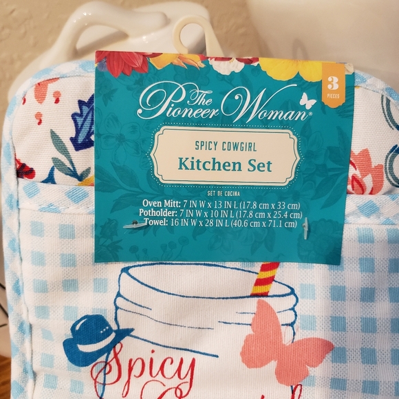 Kitchen Set - Picture 4 of 4